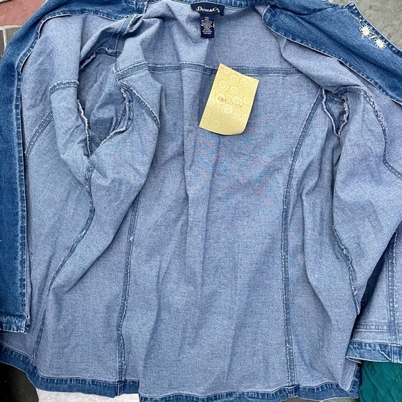 Denim & Co NWT Embroidered Denim Shirt Jacket - Picture 10 of 11